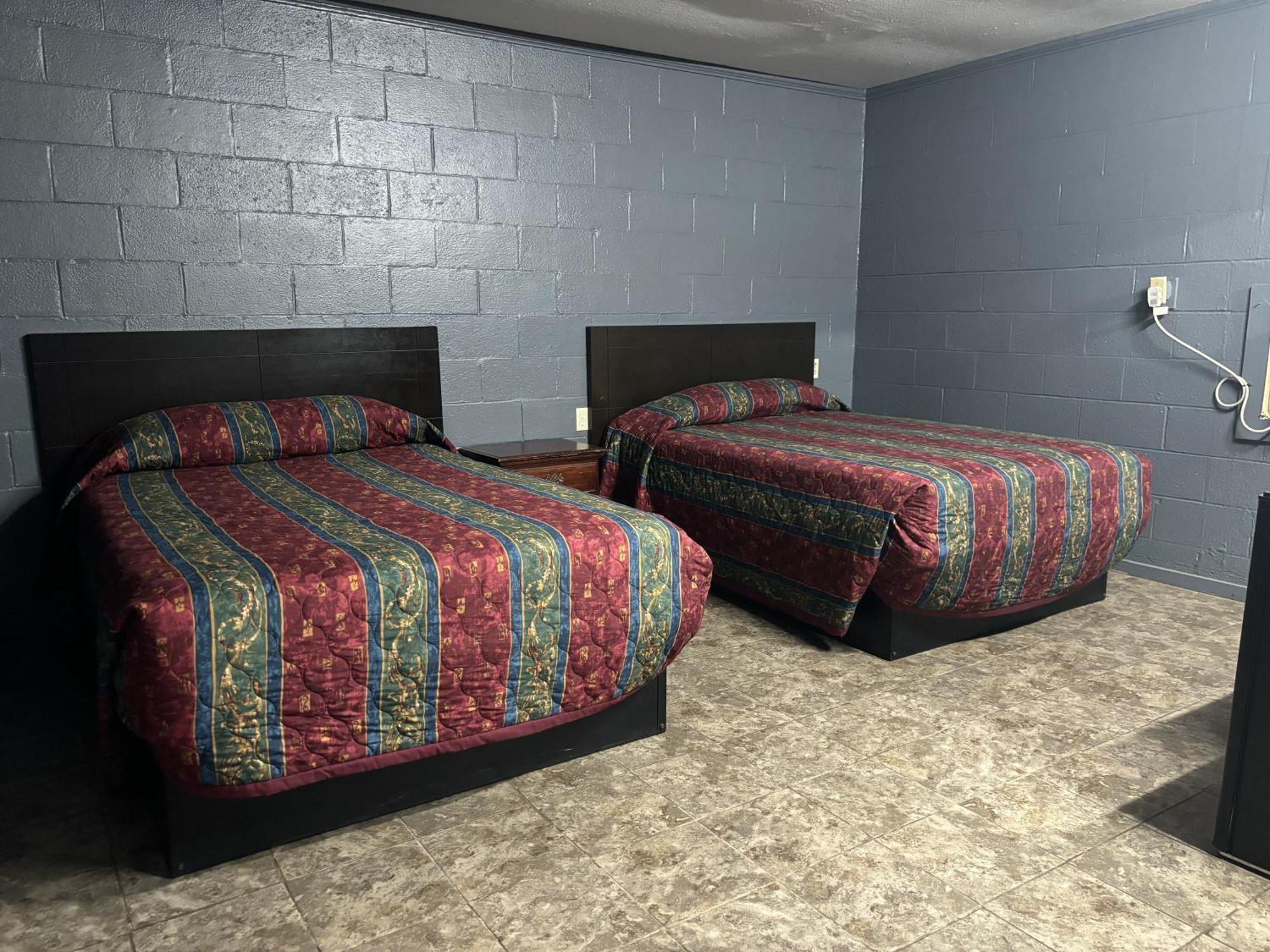 Budget Inn Of Mineola Exterior photo